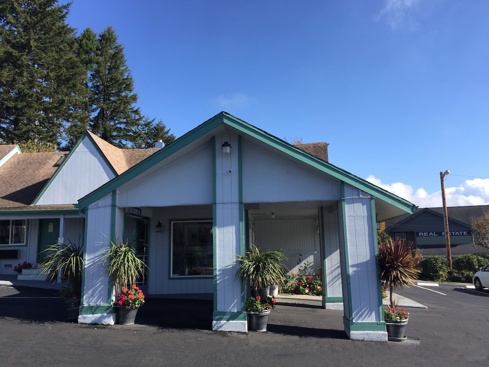 Westward Inn - photo 38
