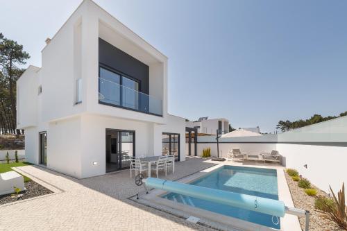 Villa Pataias By SCH — 4-Star Luxury Hotel in Pataias, Portugal