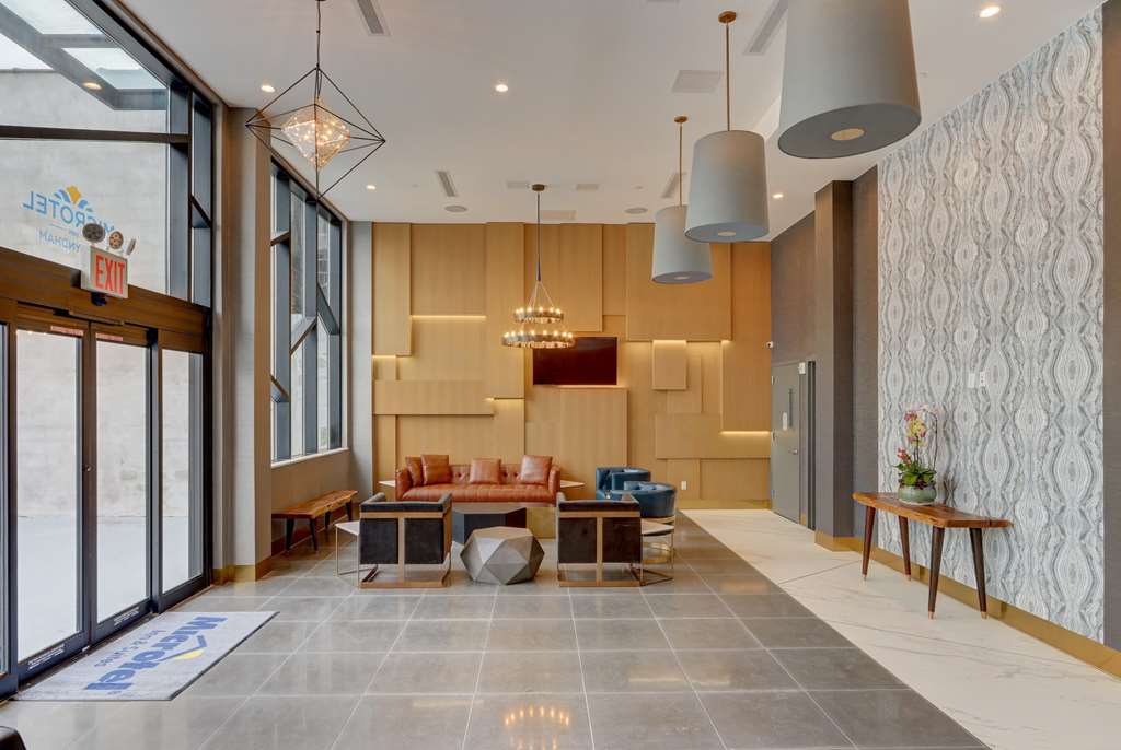 Microtel Inn by Wyndham Long Island City - photo 13