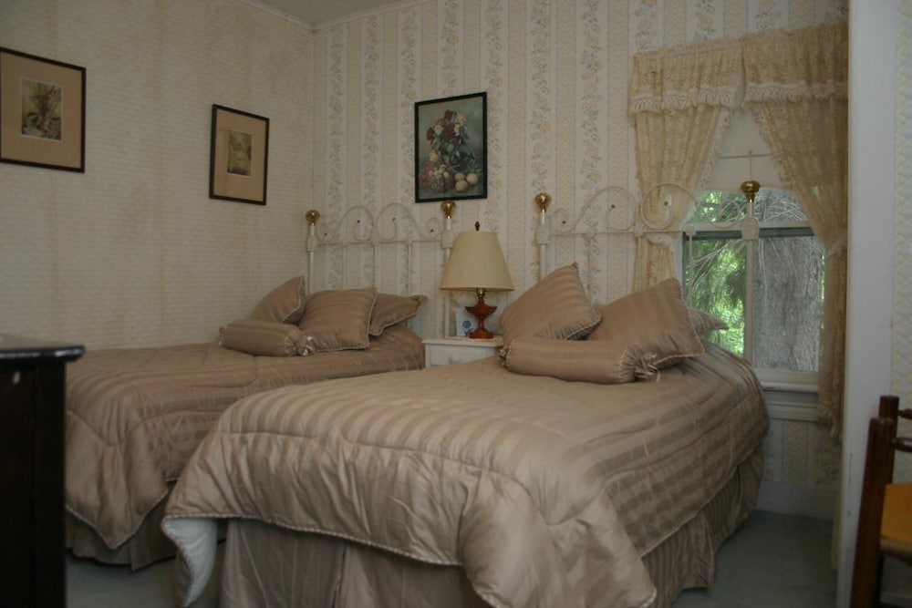 The Inn at Starlight Lake - photo 31