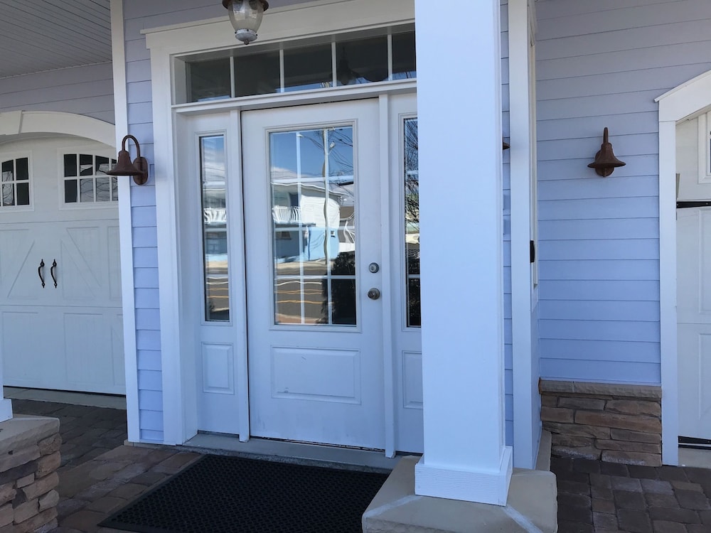 Hemingways By the Sea - photo 128