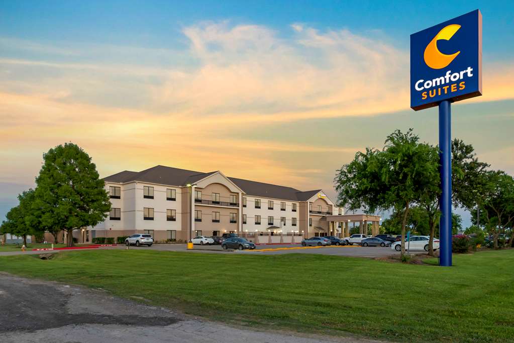 Comfort Suites La Porte Baytown - photo 49