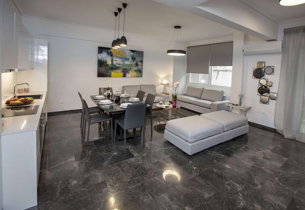 Unique Apartment near Acropolis by GHH — 4-Star Luxury Hotel in Athens, Greece