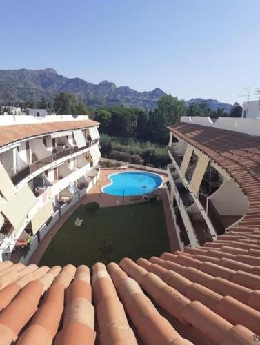 White Residence House & Pool — 4-Star Luxury Hotel in Giardini-Naxos, Italy