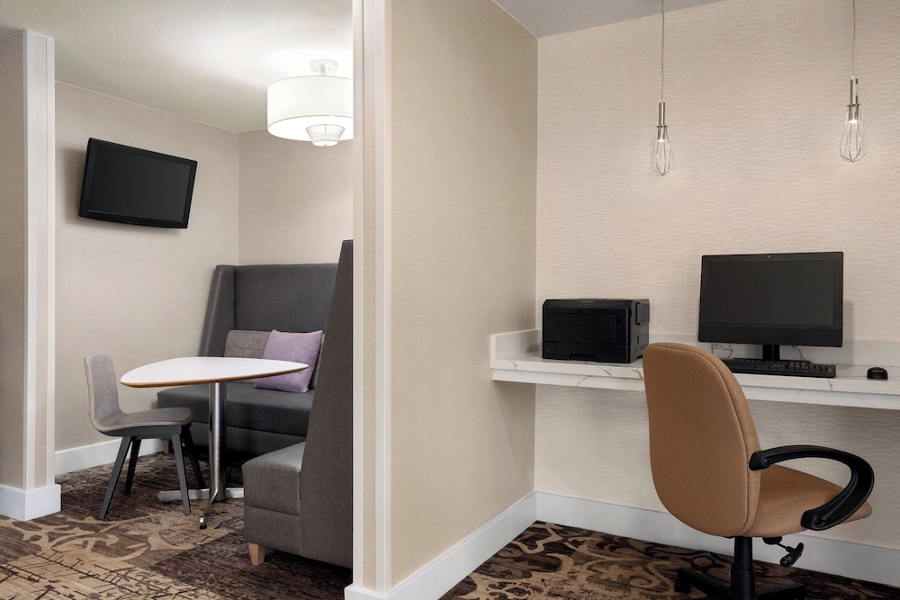 Residence Inn by Marriott Vacaville - photo 25