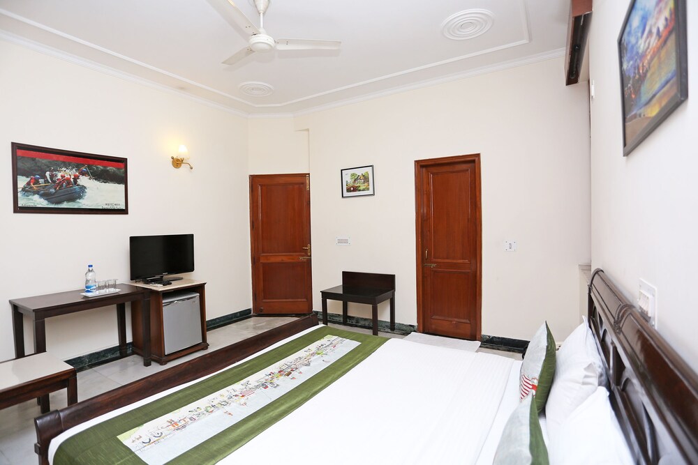 OYO Rooms Arjun Marg — Gurgaon — photo 2
