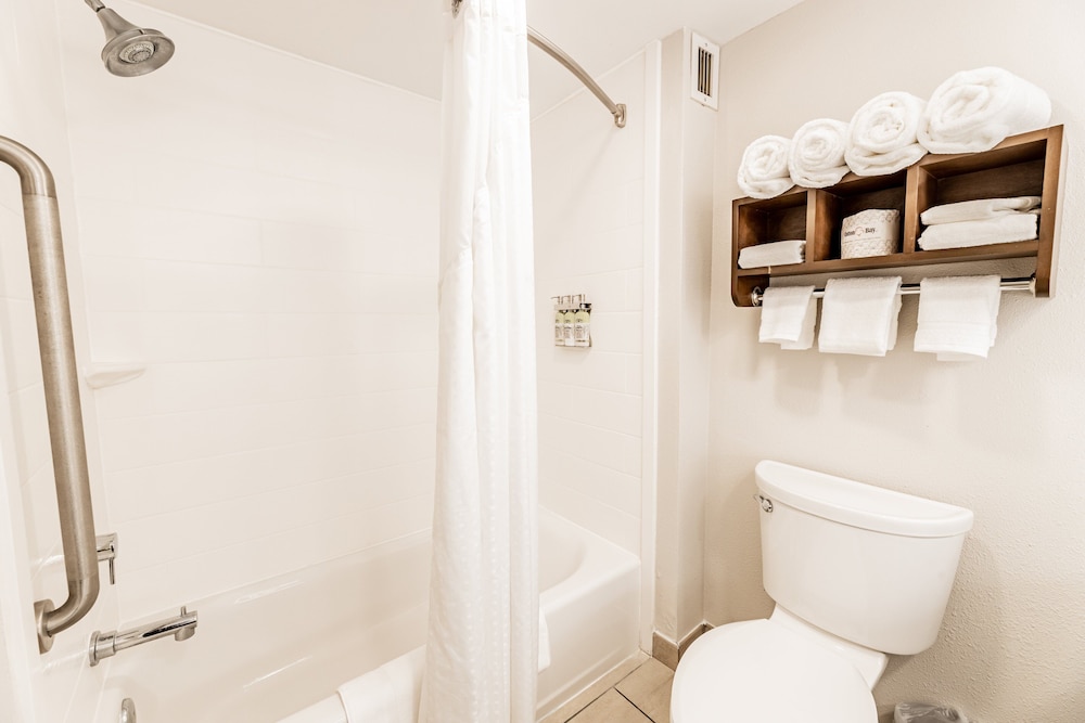Holiday Inn Express Indianapolis South by IHG - photo 30