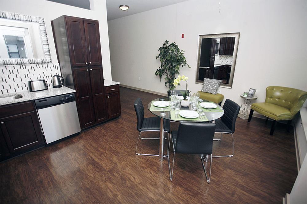 1505 Demonbreun By Sitsquare Suites - photo 15