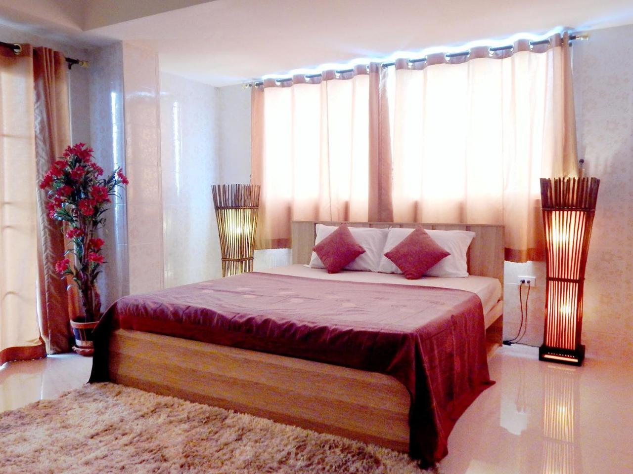 Dhanakarn D4 — hotel in Phan Thong