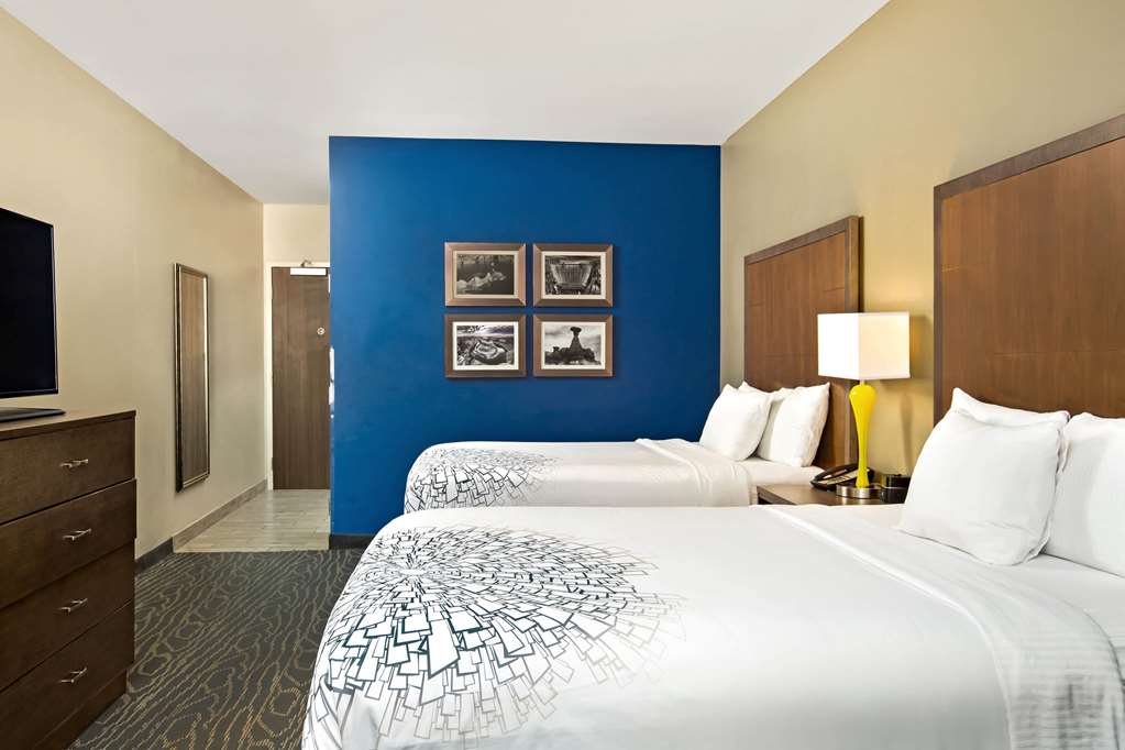 La Quinta Inn & Suites by Wyndham Page at Lake Powell - photo 48