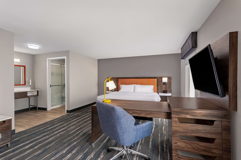 Hampton Inn & Suites Richmond IN - photo 10