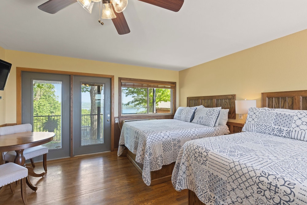Beaver Lakeview Resort - photo 23