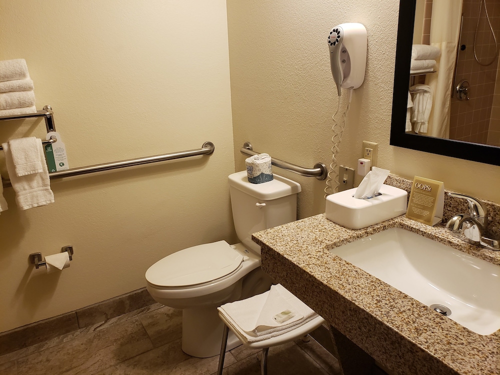 Cobblestone Inn & Suites Merrill - photo 25