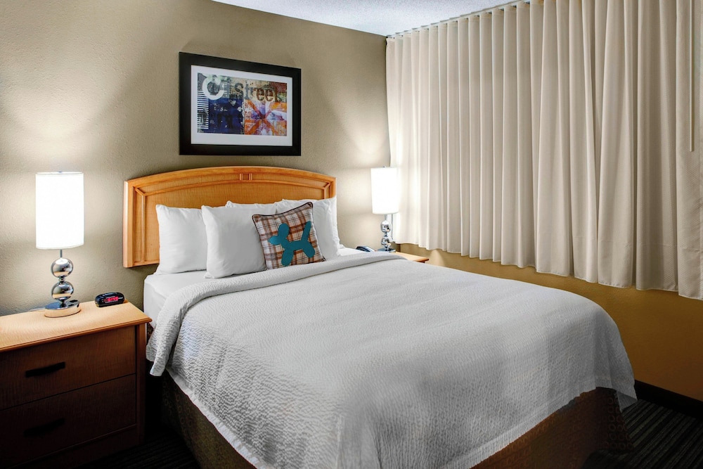 TownePlace Suites by Marriott Atlanta Buckhead - photo 3