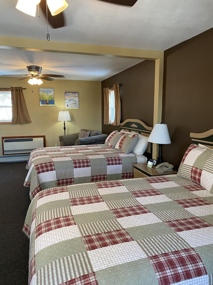 Little Bluff Inn - photo 5