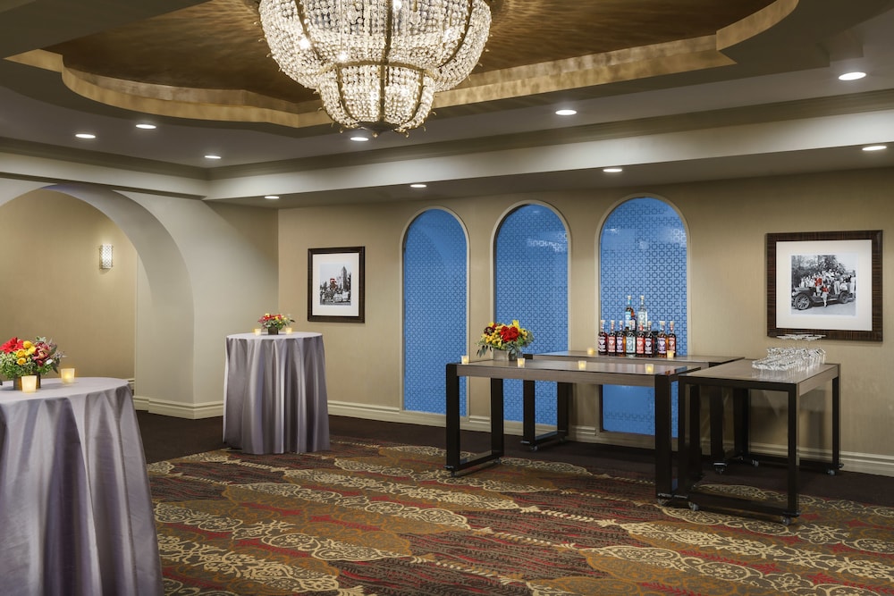 Usc Hotel - photo 33