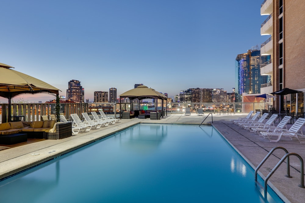 Crowne Plaza Dallas Downtown by IHG - photo 39