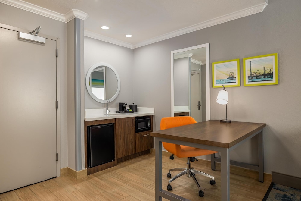 Hampton Inn & Suites Galveston - photo 26