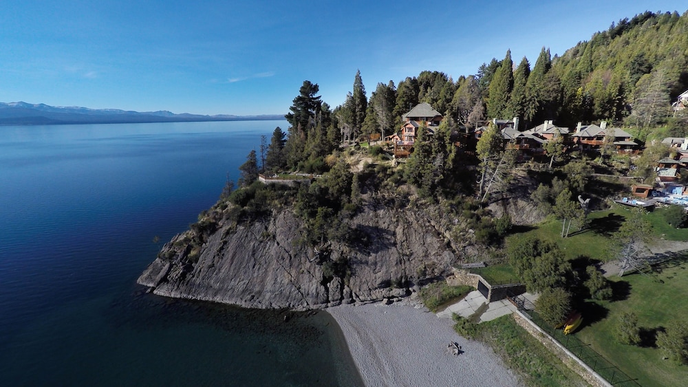 Charming Residences & Suites with Private Spa in San Carlos De Bariloche, Argentina