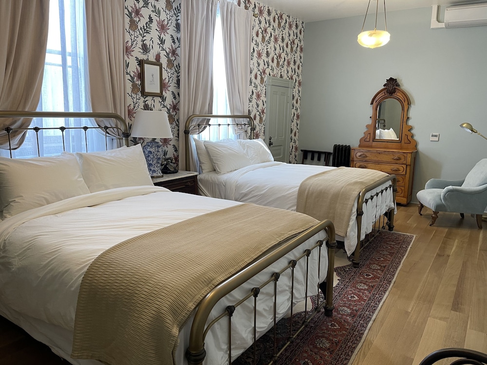 National Exchange Hotel - photo 16