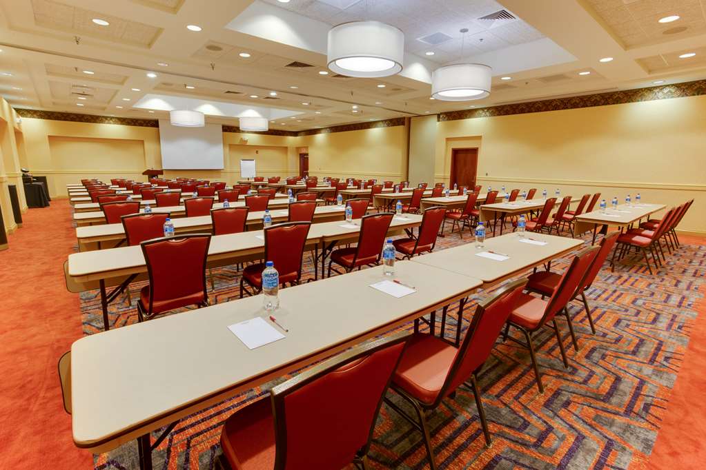 Drury Inn & Suites West Des Moines - photo 26