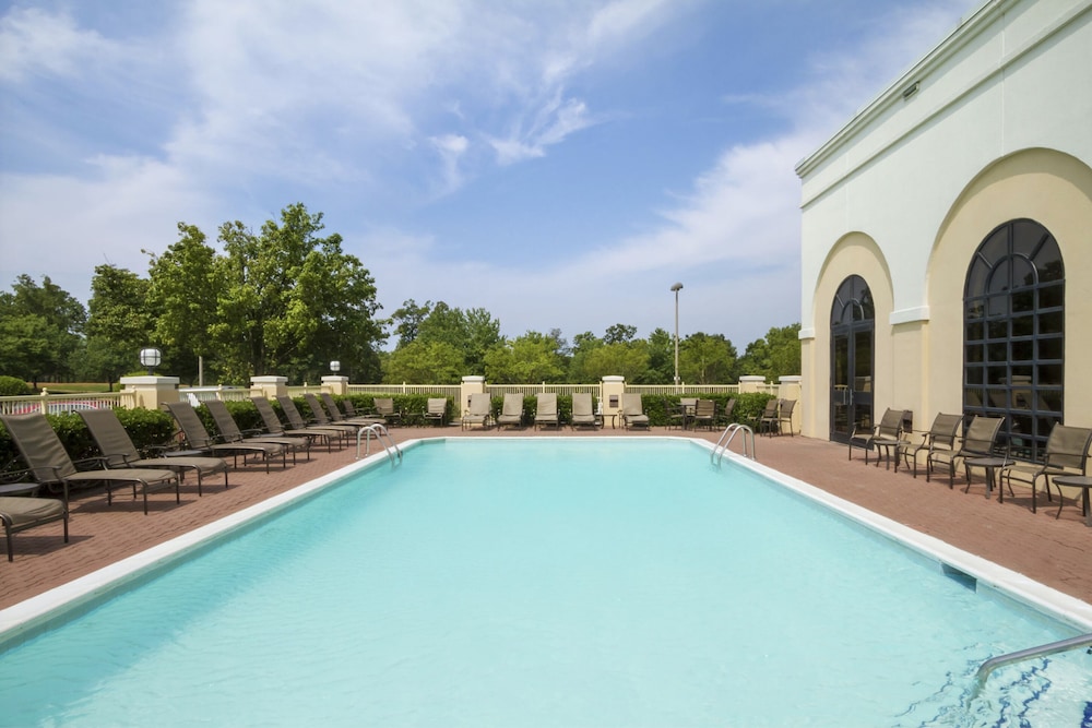 Embassy Suites Greenville Golf Resort & Conference Center - photo 22