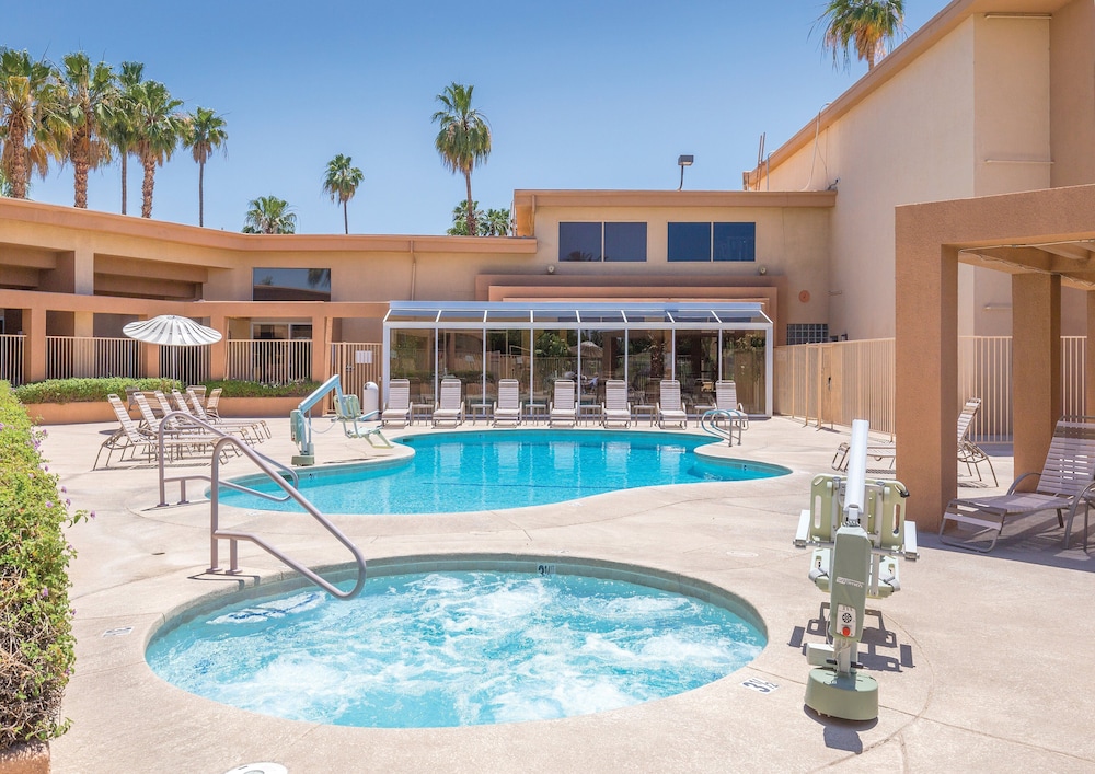 WorldMark Palm Springs Plaza Resort and Spa - photo 17