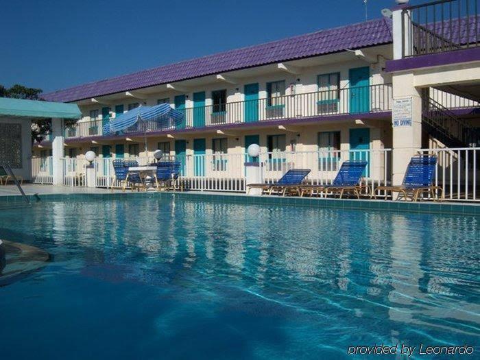 Clearwater Inn - photo 4