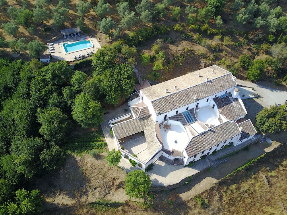 Los Pozos de la Nieve — 4-Star Luxury Hotel in Constantina, Spain