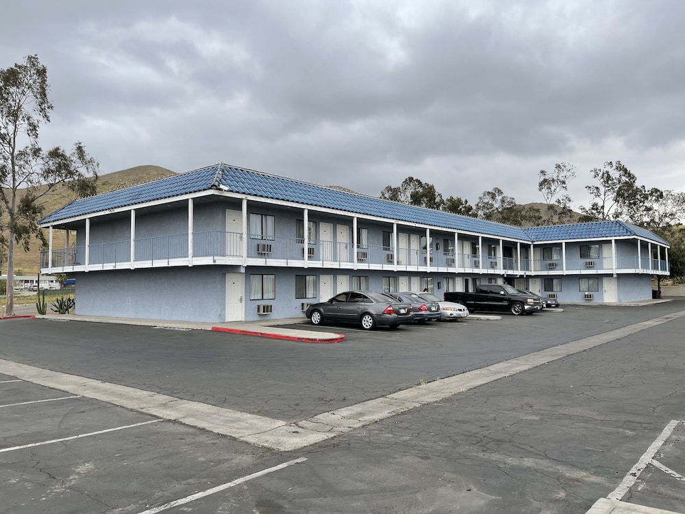 Circle Inn Motel - photo 22