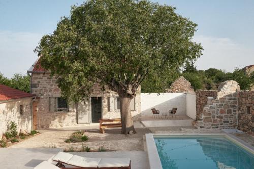 Vasantina Kamena Kucica in Vodice, Croatia