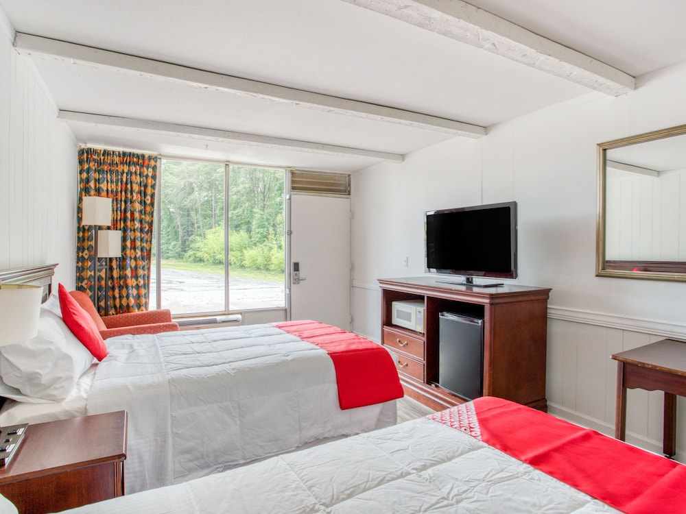 OYO Inn Kernersville - photo 14