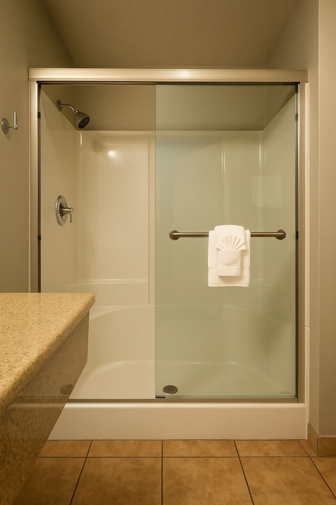 Sunnyside Inn & Suites - photo 82