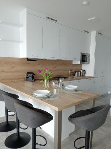 Villapark Apartmanok A B 3 4 — 4-Star Luxury Hotel in Fonyod, Hungary