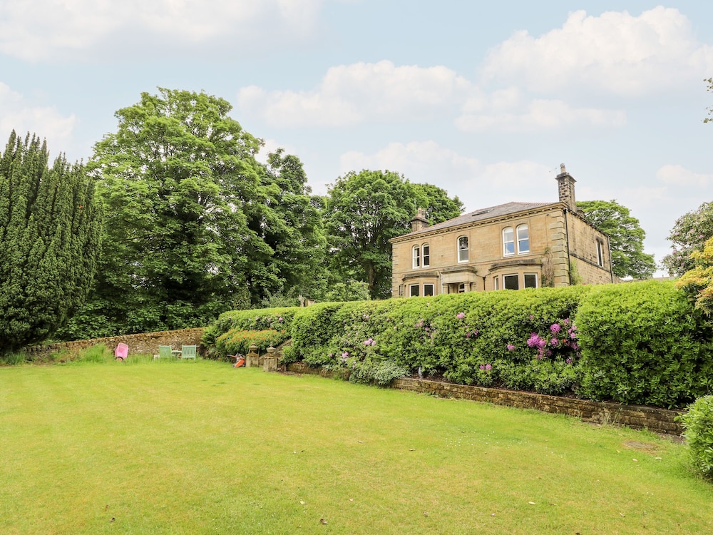 Libby's Place — 4-Star Luxury Hotel in Keighley, United Kingdom