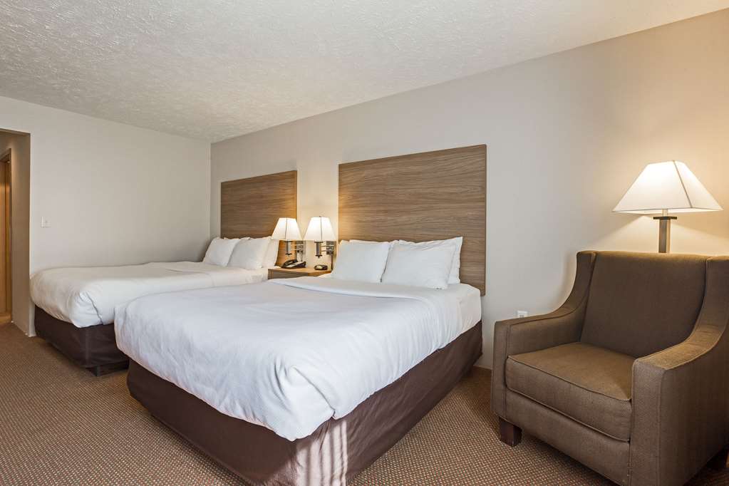 City Express by Marriott Petoskey Harbor Springs - photo 19