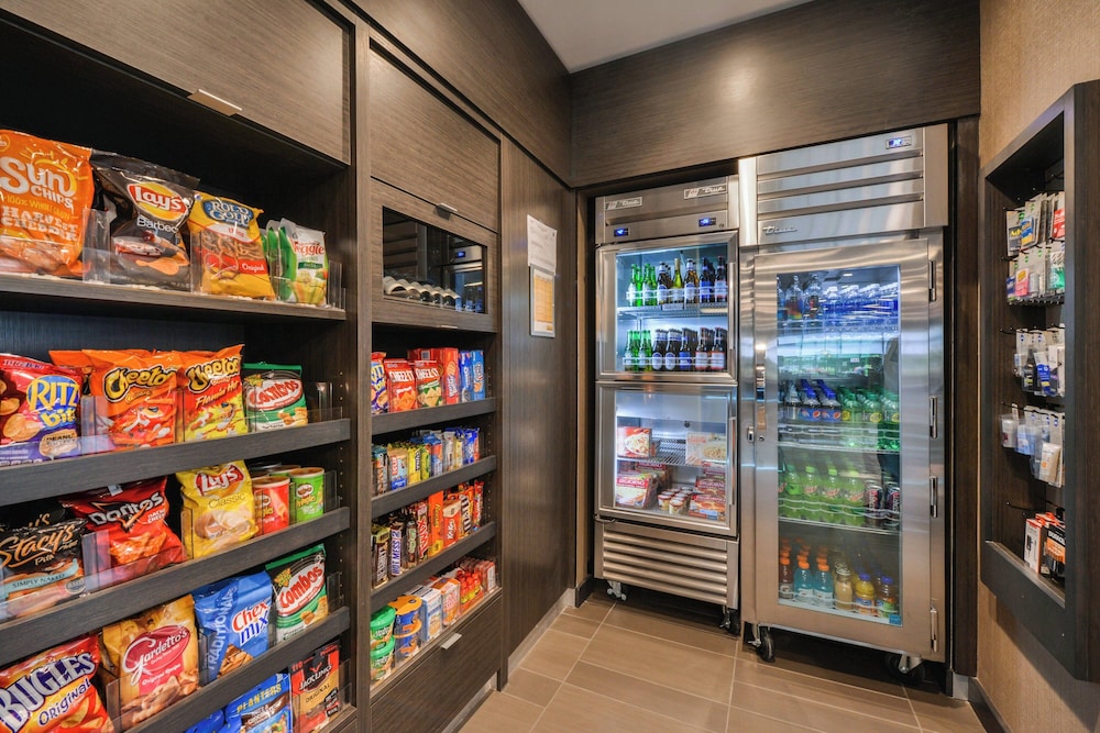 Fairfield Inn & Suites by Marriott Raleigh Cary - photo 31