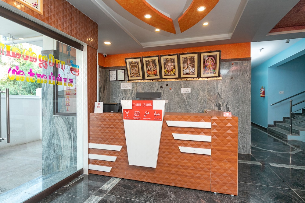 Oyo 39877 Cs Residency — Vellore