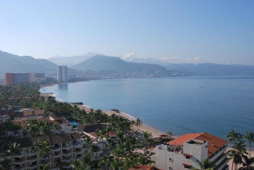 Beachfront view Condo beside la Isla Mall — 4-Star Luxury Hotel in Puerto Vallarta, Mexico