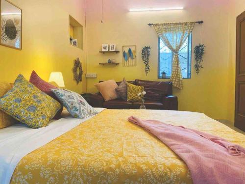 Bandra Studio Lokhandwala House Near Carter Road Palli Hill by Connekt Homes