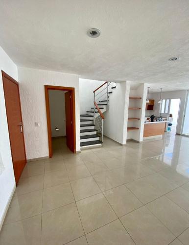 Habitación temporal para alojamiento de paso en frontera — hotel in Nuevo Laredo