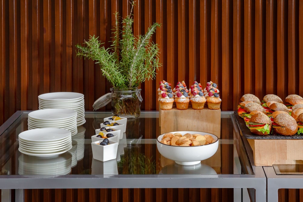 מזון ומשקאות