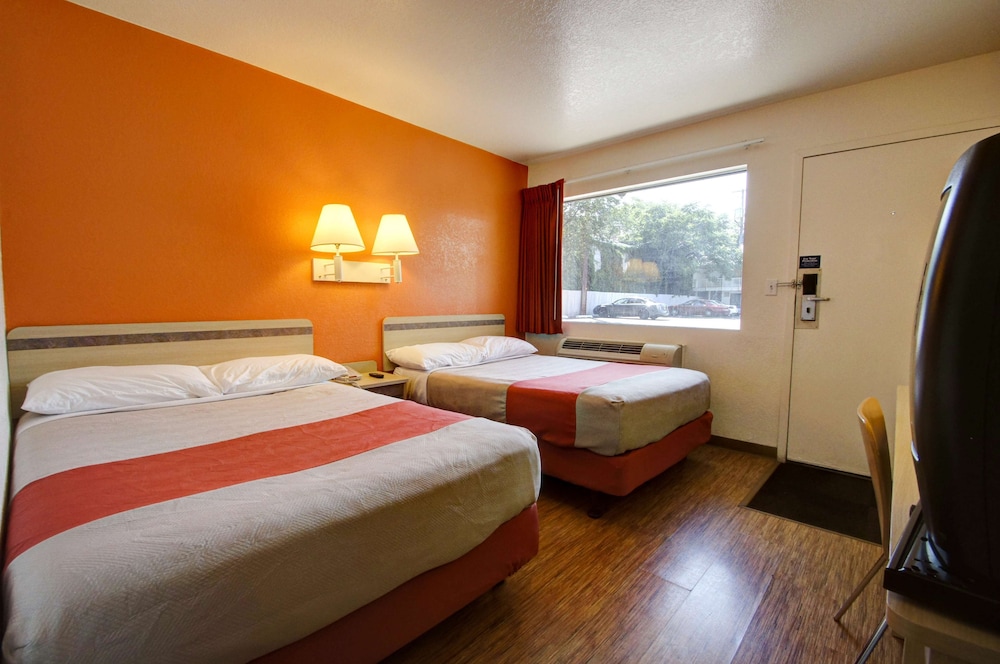 Park Inn by Radisson Salt Lake City Downtown - photo 14