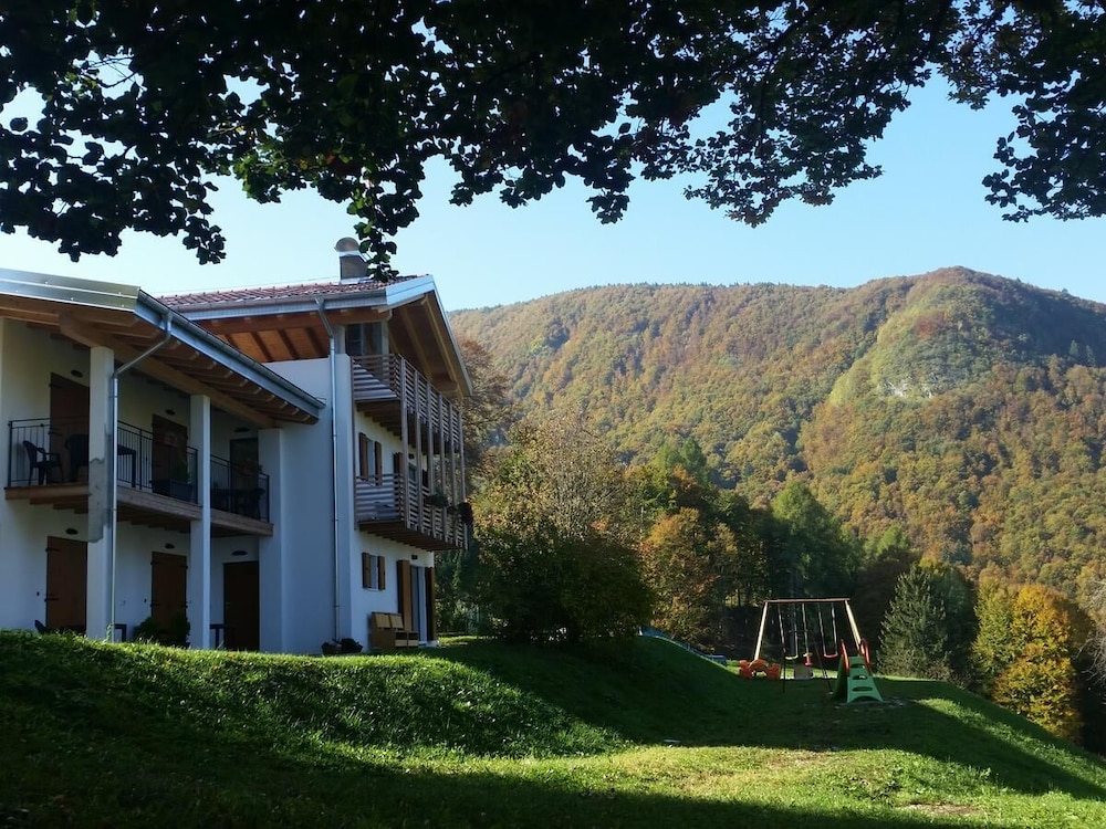 Garnì Fobbie — hotel in Brentonico