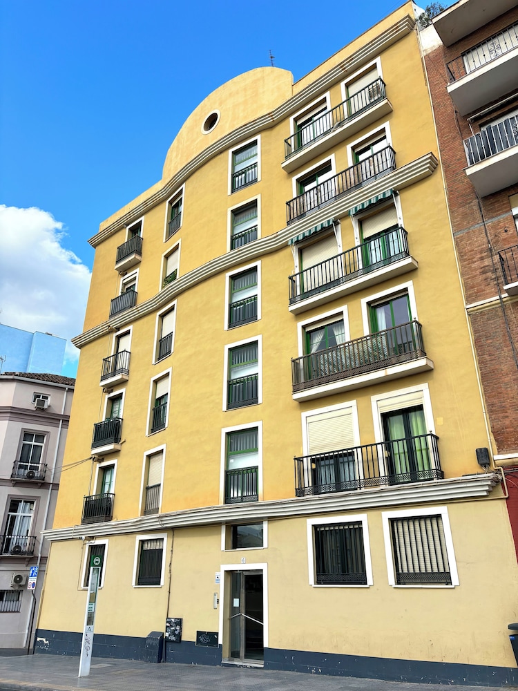Skysea Malaga Centro frente al Rio — 4-Star Luxury Hotel in Malaga, Spain
