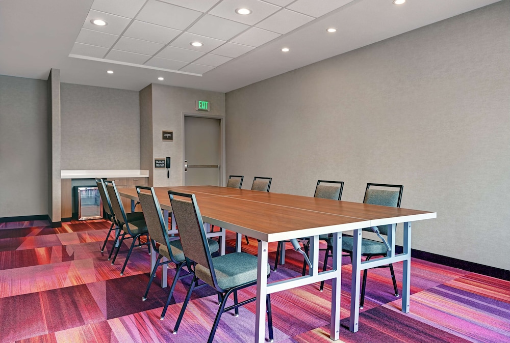 Home2 Suites by Hilton Tracy - photo 40