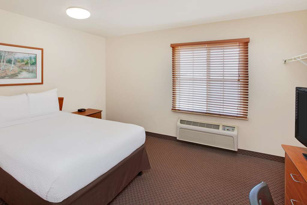 WoodSpring Suites Houston I 10 West - photo 6