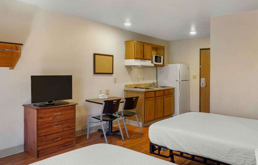 Extended Stay America Select Suites Kansas City South I 49 - photo 7
