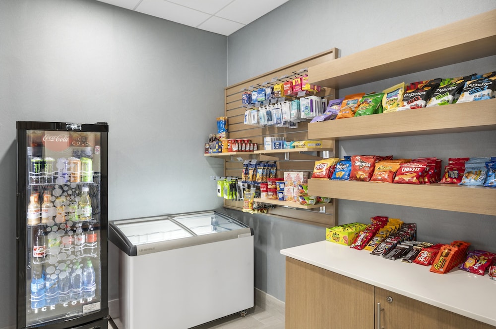 Holiday Inn Express Greencastle by IHG - photo 25