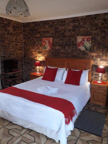 Pride Rock Accommodation - carbon neutral hotel in Middelburg